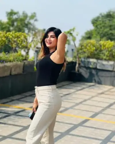 Call Girls Hadgaon Cash On Delivery