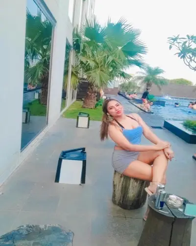 Escort Hadgaon